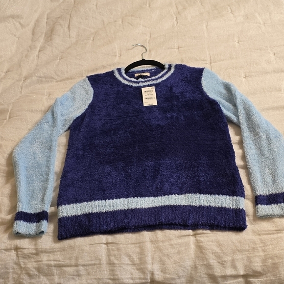 Style & Co Blue Crew Neck Sweater with Sporty Accents - Picture 11 of 13
